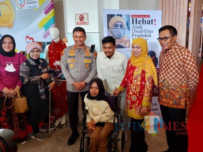 Peduli Disabilitas Gubernur Jatim Berikan Penghargaan Buat Kombes Pol Budi Hermanto saat Jabat Kapolresta Malang Kota